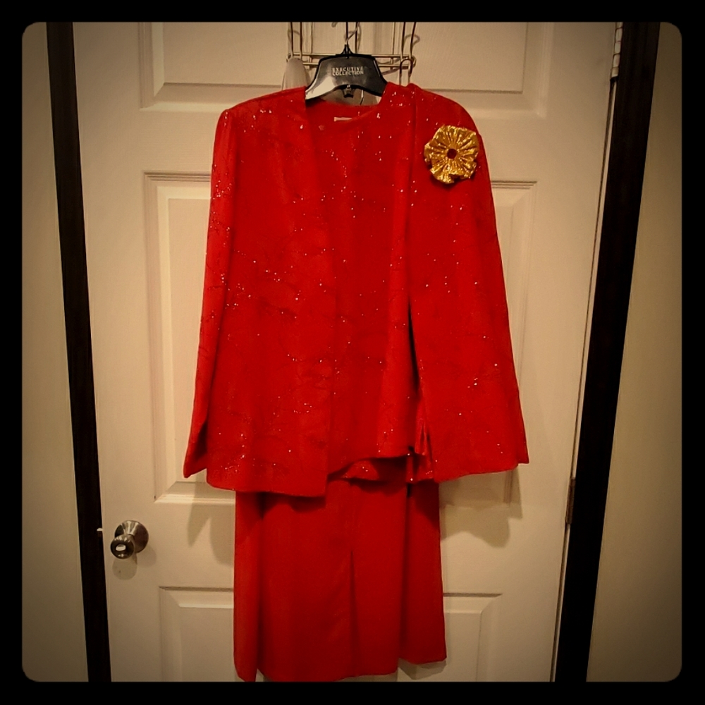 Dress suit